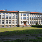 Jak wybrać najlepszą niepubliczną szkołę podstawową w Warszawie Bielanach?