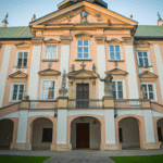 Jakie są zalety studiowania prawa praktycznego w Krakowie?